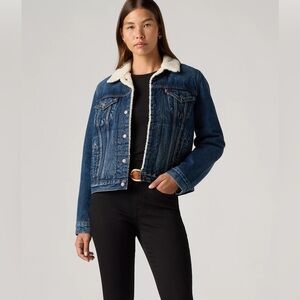 Levi’s Original Sherpa Trucker Jacket Size XS Denim Blue Medium Wash Snap Button